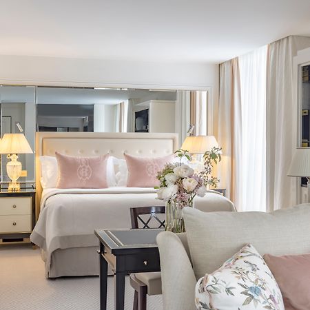 Intercontinental Paris Le Grand By Ihg Hotel Luaran gambar A bedroom at The Ivy Collection