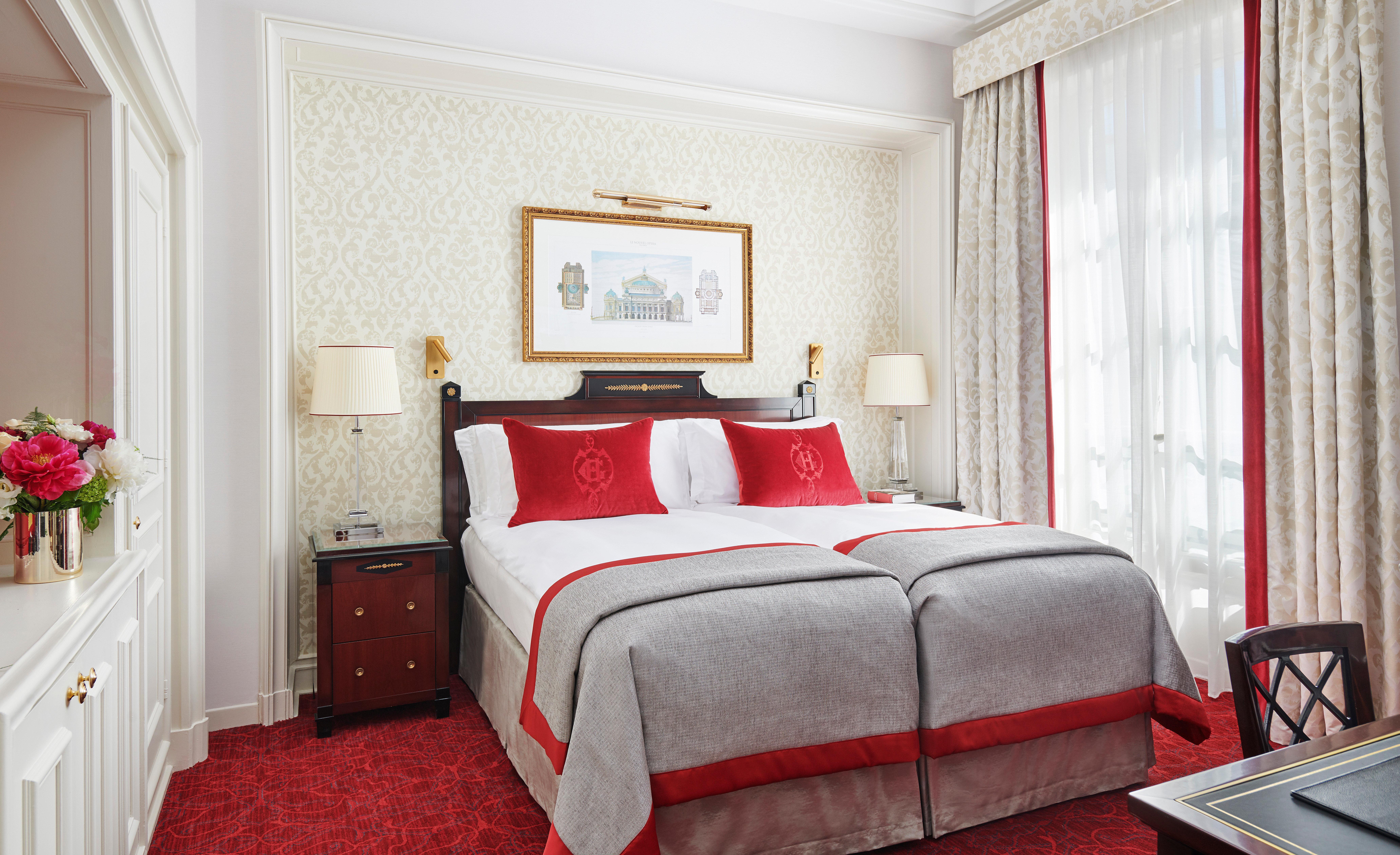Intercontinental Paris Le Grand By Ihg Hotel Luaran gambar A bedroom at the hotel